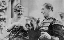 Watch Aus einer kleinen Residenz