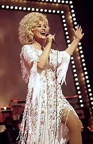 Watch Dolly in Concert