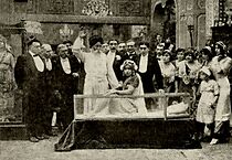 Watch The Mystery of the Glass Coffin (Short 1912)