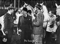 Watch Der Seniorchef