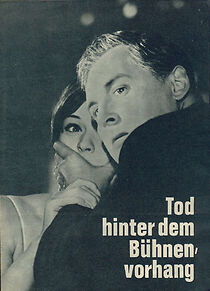 Watch Smrt za oponou
