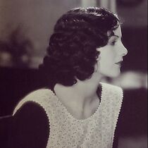 Watch The Veiled Woman