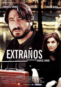 Watch Extraños