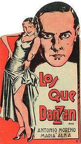 Watch Los que danzan