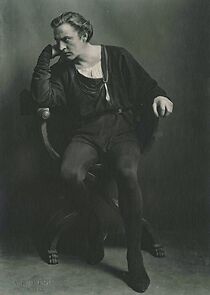 Watch Hamlet, Act I: Scenes IV and V (Short 1933)