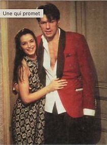 Watch Une qui promet