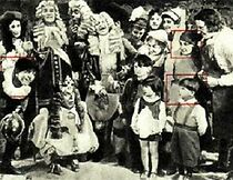 Watch Novoye platye korolya (Short 1919)