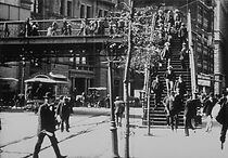 Watch Passengers Descending from the Brooklyn Bridge (Short 1897)