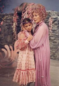 Watch Bílá kocicka