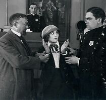 Watch En farlig Forbryderske (Short 1913)