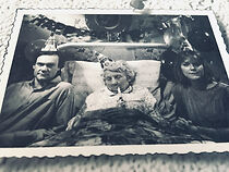 Watch Family Portrait (Short 1994)