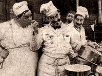 Watch The Waiters' Picnic (Short 1913)