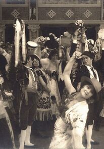 Watch Kvinden med de smukke Øjne