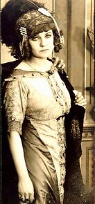 Watch An Artist's Model (Short 1912)