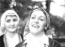 Watch Theou plasman en kai o ftohon