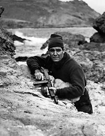 Watch O xenos tis nyhtas