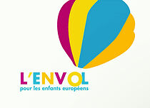 Watch Une journée à l'Envol