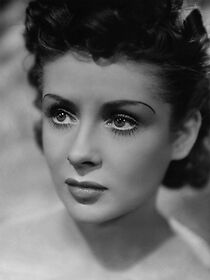 Watch Les deux timides