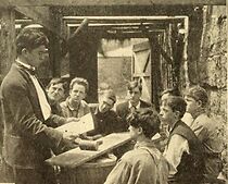 Watch She Came, She Saw, She Conquered (Short 1911)