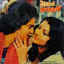 Watch Zindagi Aur Toofan