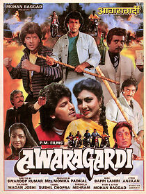 Watch Awaragardi