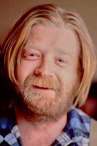 Watch I lejligheden ved siden af