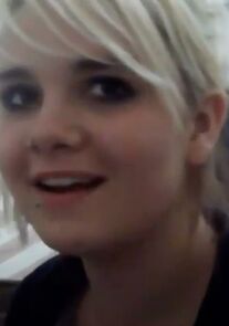 Watch Mugsey Grant Cardboard Box (Short 2014)