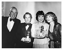 Watch The 35th Annual Golden Globe Awards (TV Special 1978)