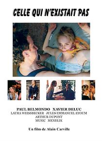 Watch Celle qui n'existait pas