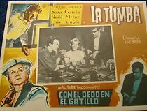 Watch La tumba