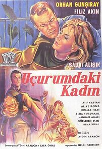 Watch Uçurumdaki kadin