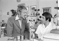 Watch Sestica, gore levo