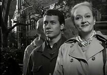 Watch Family Pictures (Short 1998)