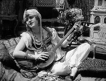 Watch Enis Aldjelis, die Blume des Ostens