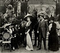 Watch When Paris Loves