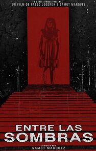 Watch Entre las sombras