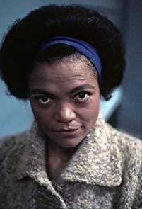 Watch Drei Männer spinnen