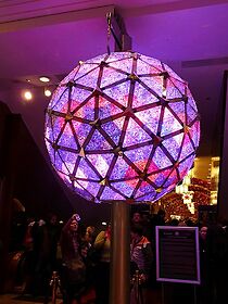 Watch New Year's Eve Live from Times Square with Ryan Seacrest (TV Special 2004)