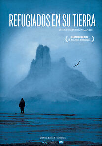 Watch Refugiados en su tierra