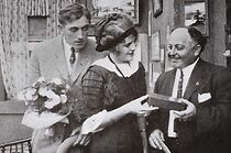 Watch The Tightwad's Present (Short 1913)