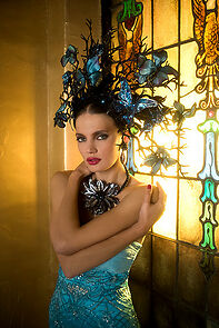 Watch Sue Wong: Beauty. Magic. Transformation. (Short 2010)