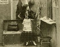 Watch The Headliners (Short 1915)